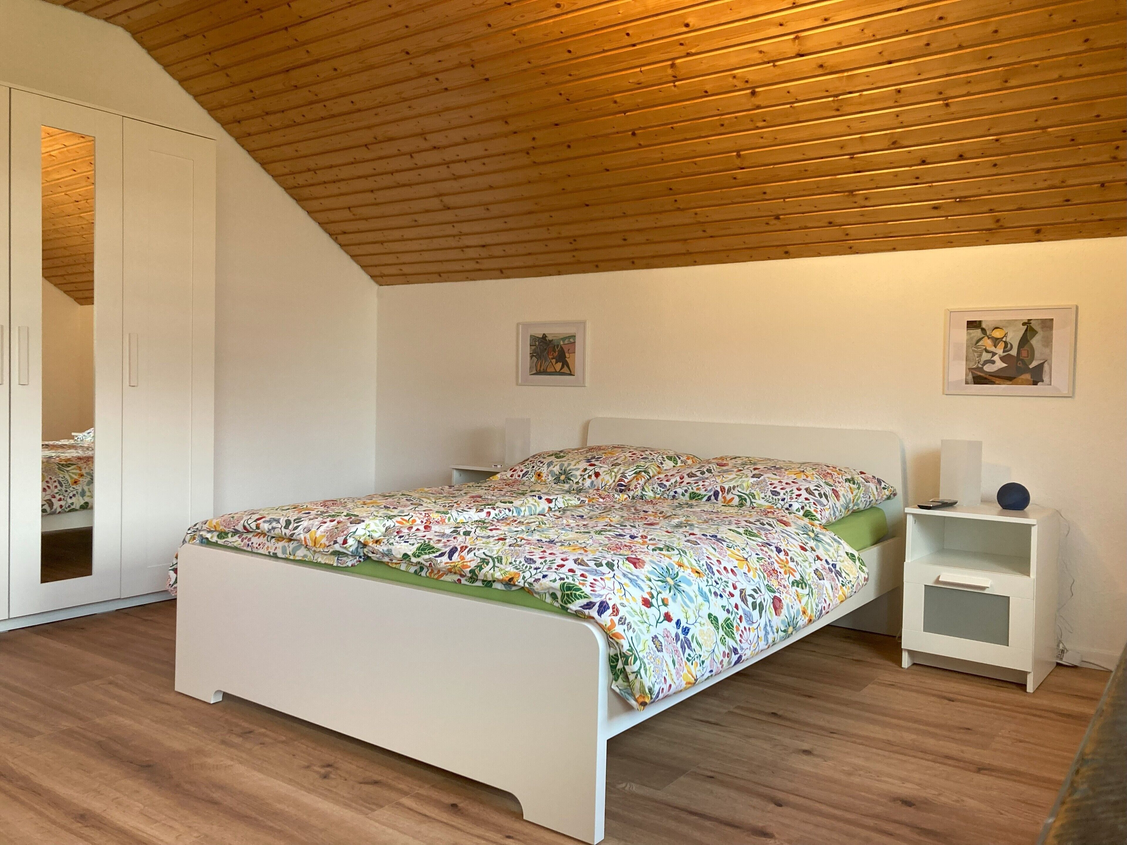 2 habitaciones, cuna de viaje, wifi y ropa de cama 