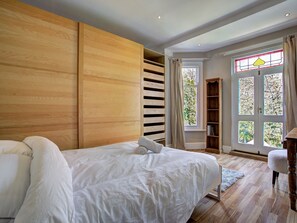 4 Schlafzimmer, Bügeleisen/Bügelbrett, kostenloses WLAN, Bettwäsche