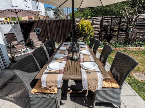 Luxury 5-Bed Home w/ Cinema, Games Room & Garden | Pass the Keys