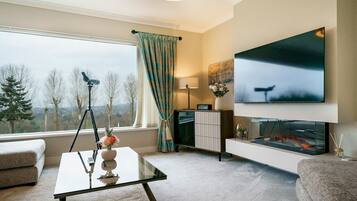 Télévision, cheminée