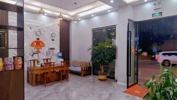 ล็อบบี้เลานจ์