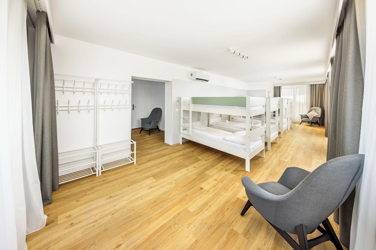 Loft, 4 Schlafzimmer, Küche, Stadtblick | 4 Schlafzimmer, Zimmersafe, Schreibtisch, laptopgeeigneter Arbeitsplatz