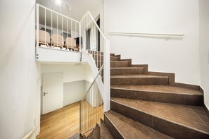 4 Rooms XXL with Balcony & A/C | In-room safe, desk, laptop workspace, blackout curtains