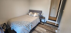 4 室のベッドルーム、WiFi、ベッドシーツ