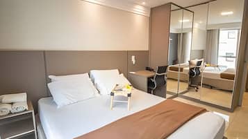 1 bedroom, desk, free WiFi