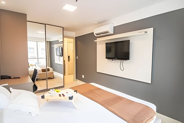 Appartement de base | 1 chambre, bureau, accès au Wi-Fi (inclus)
