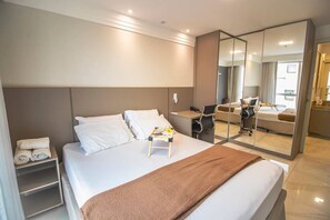 1 habitación, escritorio y wifi gratis