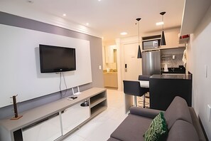 Basic Apartment | Living area