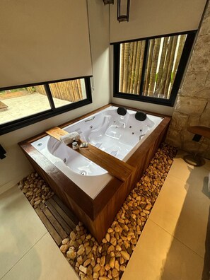 1 chambre, fer et planche à repasser, Wi-Fi gratuit