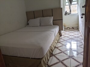 Classic Single Room