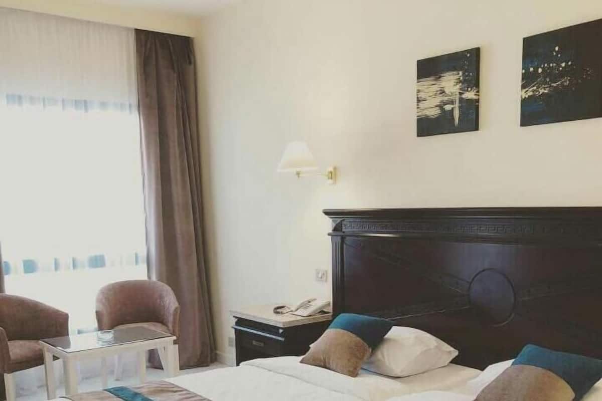 Habitación estándar con 2 camas individuales, vistas al jardín