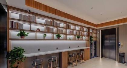 8 Days Hotel (Minhang Jiaotong University Branch)