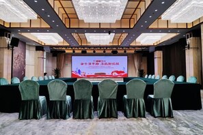 Unclassified image, 3 of 33, button - Jinshan Hotel (Shanghai)