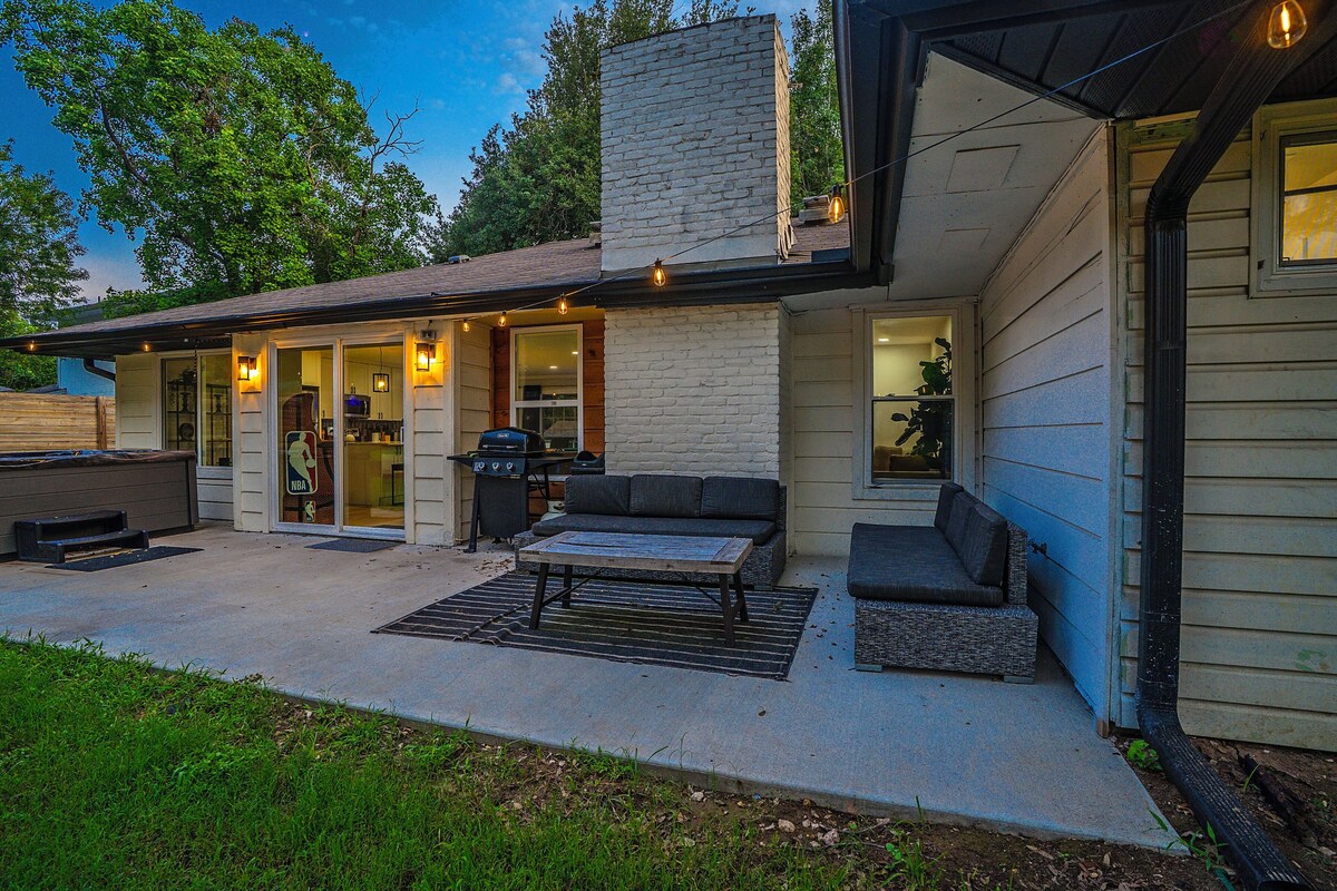 Photo 39 of The Austin Hideaway Hot Tub and Firepit