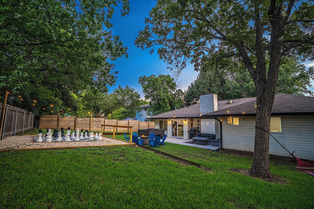 Photo 12 of The Austin Hideaway Hot Tub and Firepit