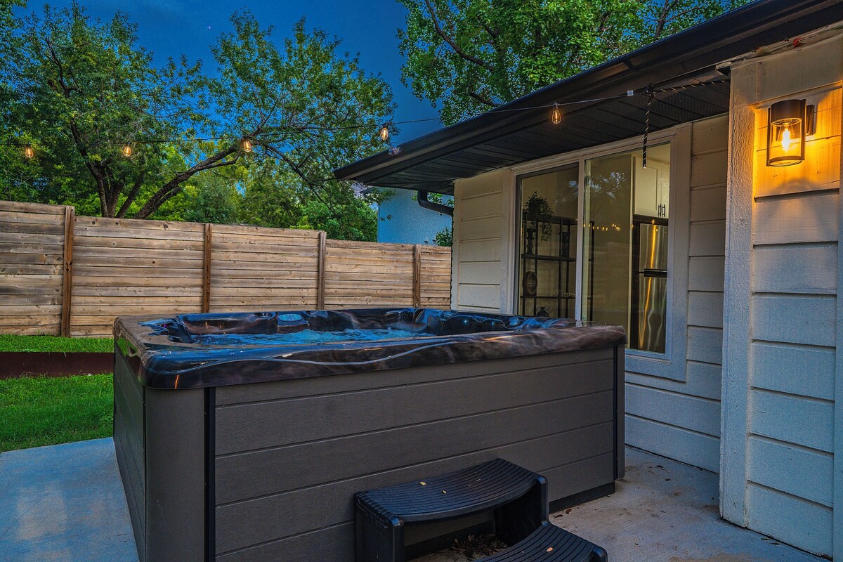 Photo 35 of The Austin Hideaway Hot Tub and Firepit