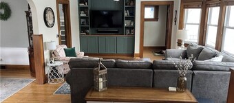 Pleasant 3-bedroom house with WiFi in Rochester
