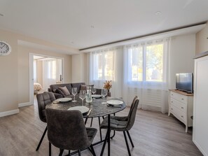 Dining - "Rivage d'Arago" - Au coeur d'un quartier typique - Tout à pied (Les Sables-d'Olonne)