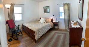 2 Schlafzimmer, Schreibtisch, Bügeleisen/Bügelbrett, WLAN