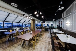 Restaurant - Heritage Inn & Convention Centre Brooks (Brooks)