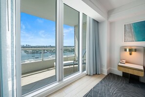 Interior - Ritz-Carlton Luxury 1BR Residence - Beachfront (Fort Lauderdale)