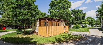 Waterside Retreat Mobile Homes With Thermal Riviera Tickets