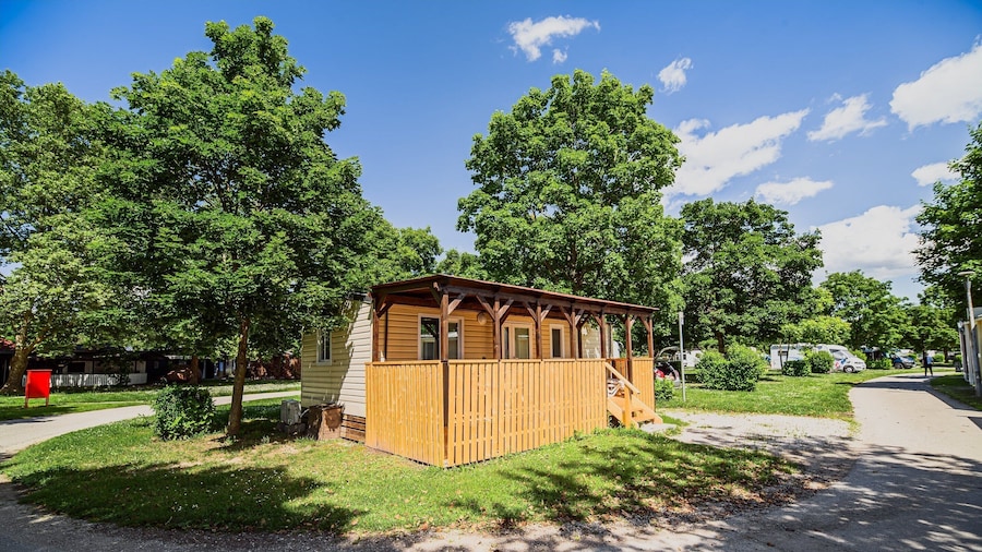 Waterside Retreat Mobile Homes With Thermal Riviera Tickets