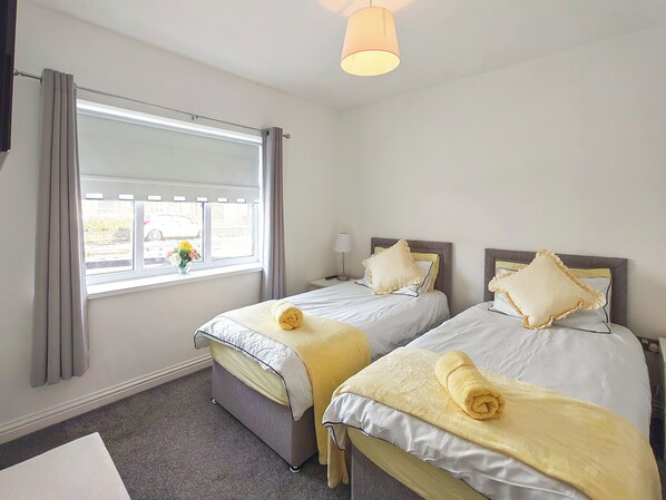 2 Schlafzimmer, kostenloses WLAN, Bettwäsche, Rollstuhlgeeignet