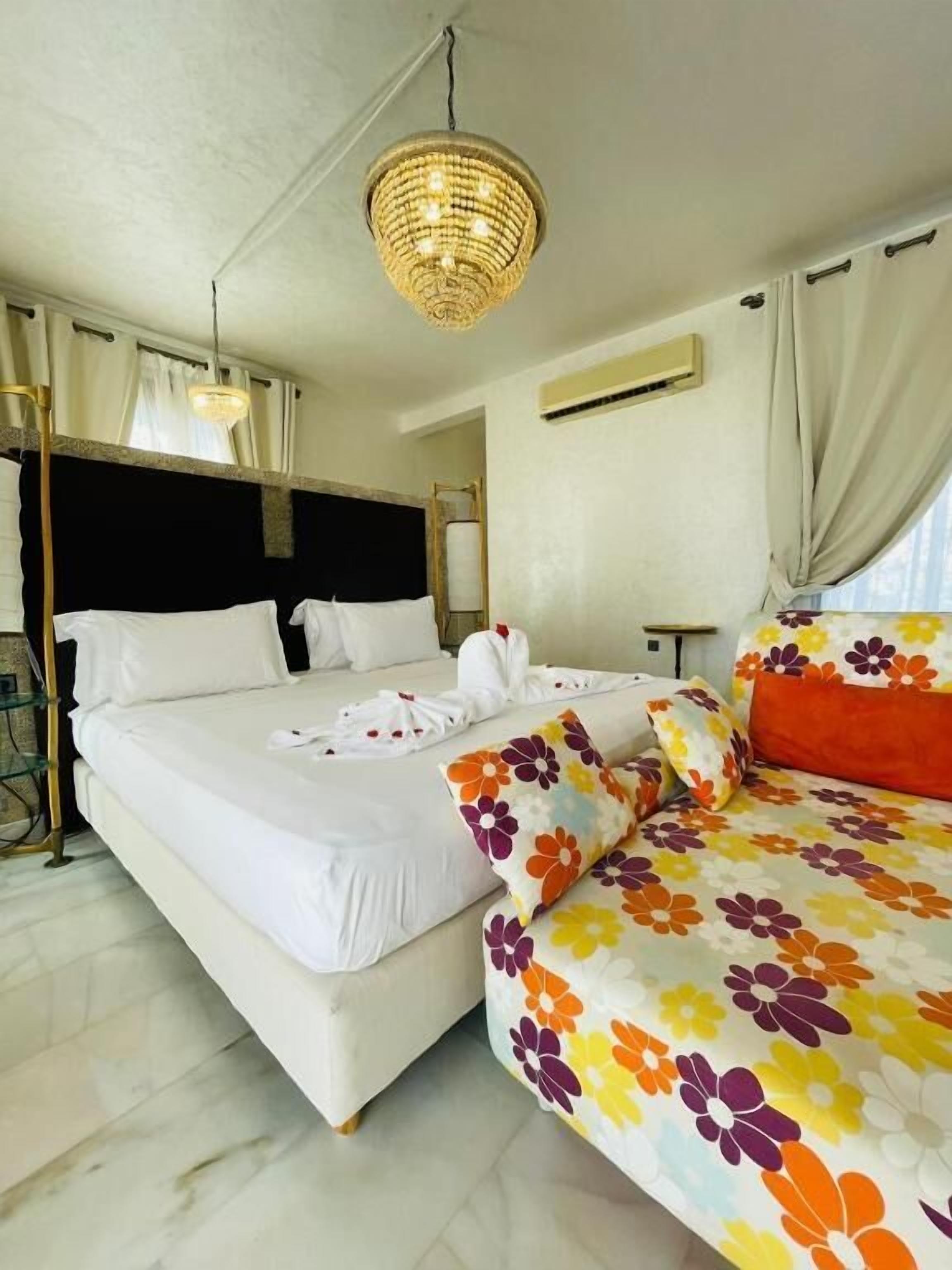 Presidential-Suite, Terrasse, Gartenblick | Zimmersafe, Verdunkelungsvorhänge, kostenloses WLAN