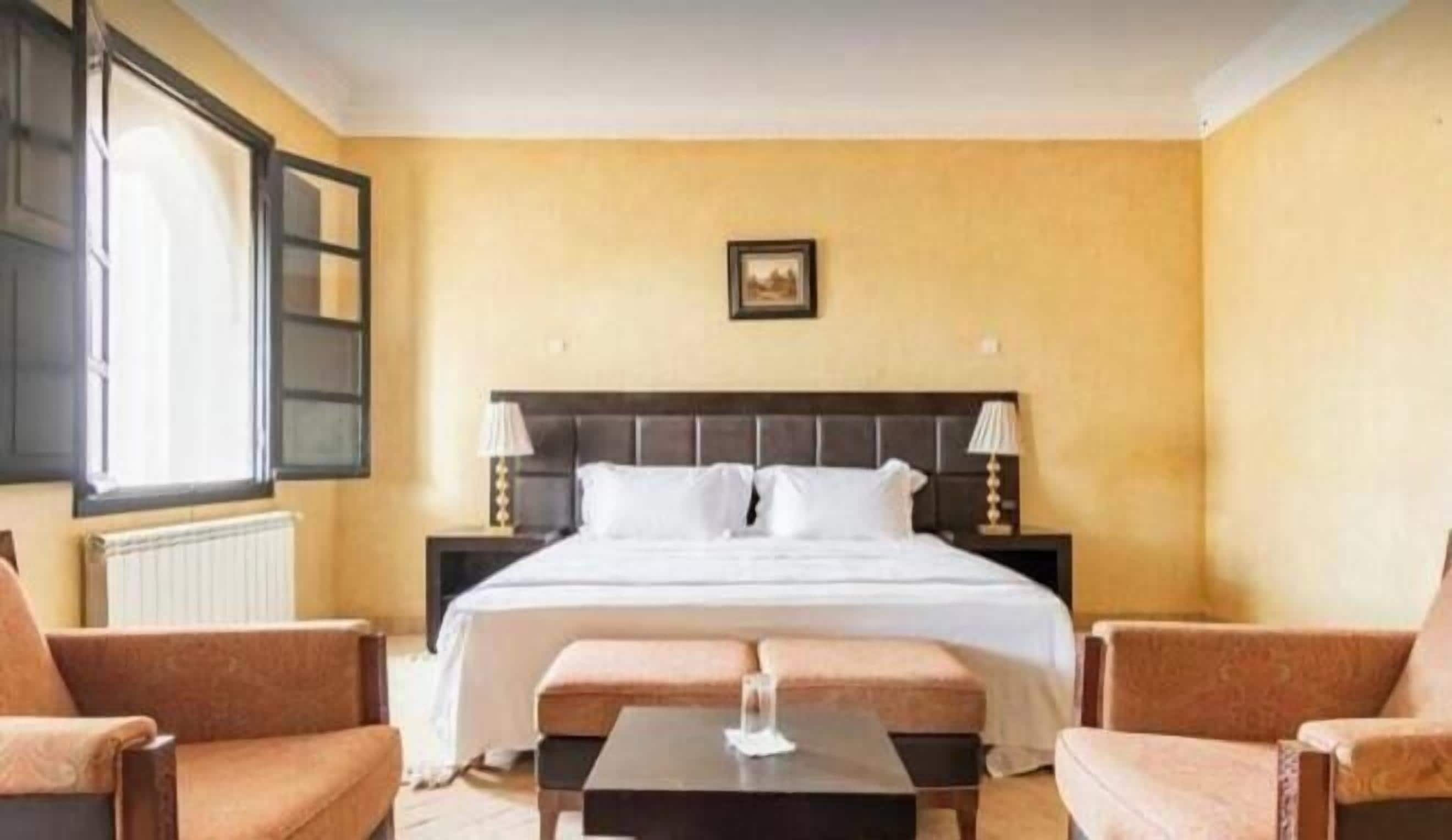 Coffres-forts dans les chambres, Wi-Fi gratuit