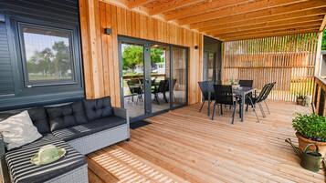 Husvogn (Three Bedroom Mobile Home 15/014) | Spisestue