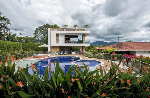 Family Chalet in Quindío