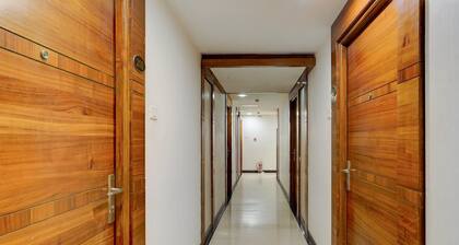 Super Townhouse Arcot Road