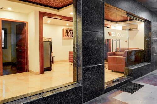 Super Townhouse Arcot Road