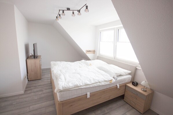 Apartment | 2 bedrooms, individually furnished - Haus in Dornum mit Kostenlosem Strandkorb (Dornum)