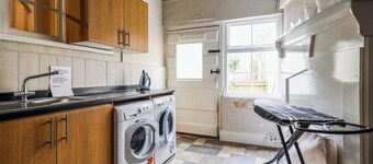 Brook House - UK43013