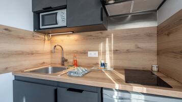 Fridge, microwave, coffee/tea maker