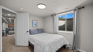 4 bedrooms, desk, travel cot, WiFi - Charming 4-bedroom house with AC, WiFi in delightful Pueblo (Pueblo)