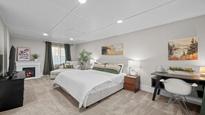 4 soverom, skrivebord, reiseseng for barn og wi-fi