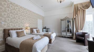 Luxury Double Room, 1 King Bed, Garden View | Free WiFi
