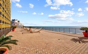 Terrace/patio - Oceanfront Double-Room; Oceanview, Privacy & Space (Myrtle Beach)