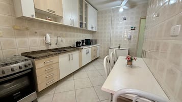 Apartemen Keluarga, beranda | Dapur pribadi