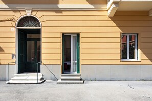 Standard Studio (Apartment Vernazzola In Genova) | Exterior detail - Apartment Vernazzola In Genova (Genoa)