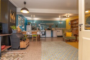 Interior - A l'ombre du Cèdre - Grand Jardin (Collonge-en-Charollais)