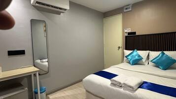 Desk, laptop workspace, iron/ironing board, free WiFi
