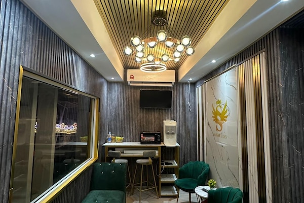 Deluxe Single Room | Desk, laptop workspace, iron/ironing board, free WiFi