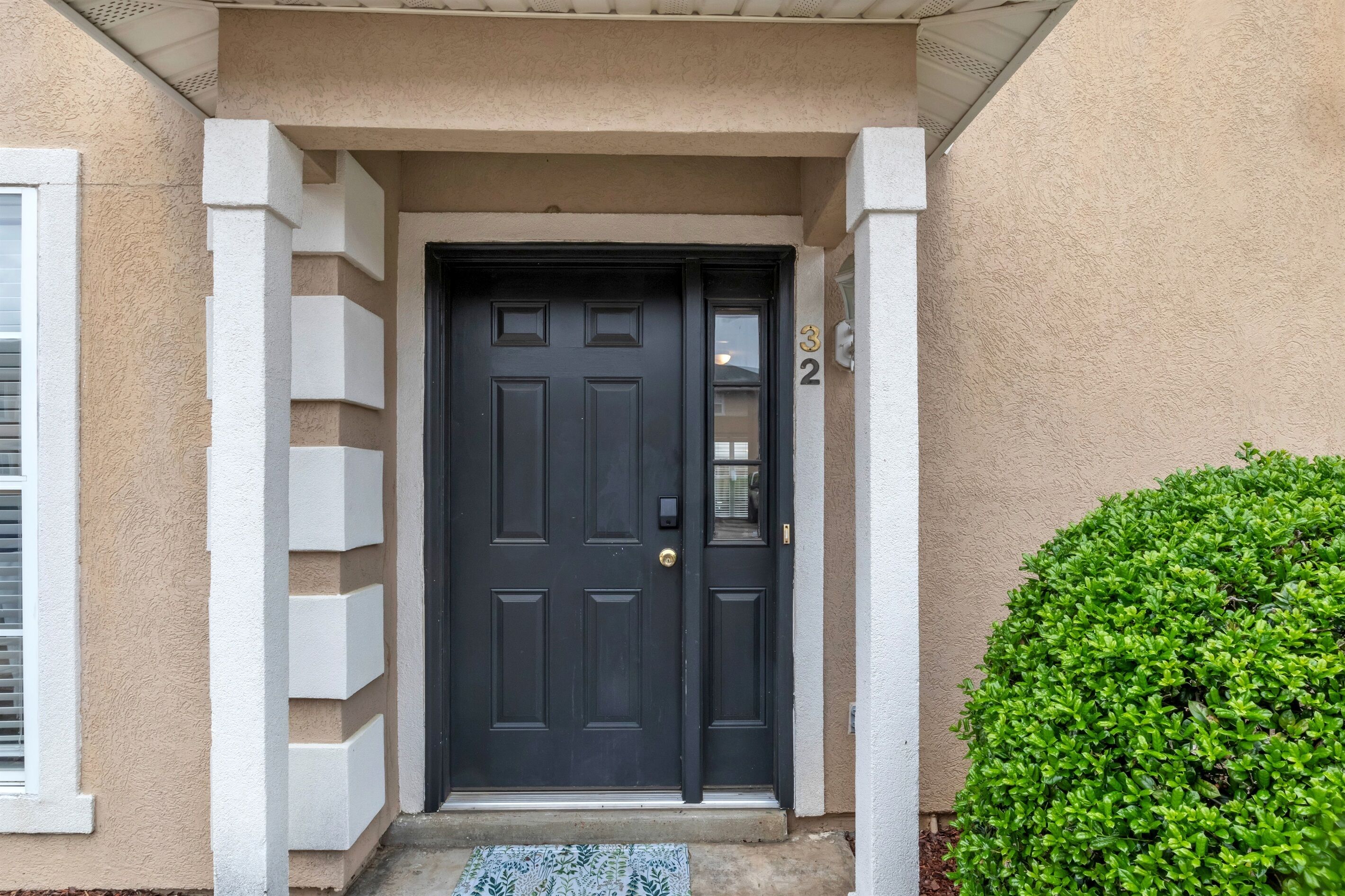 تفاصيل الفندق من الخارج