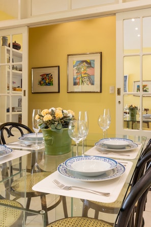 2 bedrooms - Comfort 4 Minutes From Leblon Beach Ap801 (Rio de Janeiro)