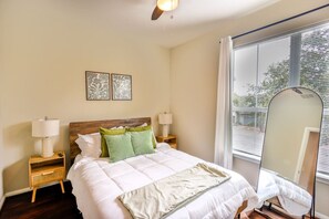 4 chambres, fer et planche à repasser, Wi-Fi gratuit, draps fournis