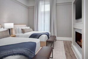 Premium bedding, in-room safe, blackout curtains, soundproofing - The Inn at Dayton (Dayton)